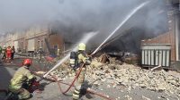 علت وقوع حادثه آتش‌سوزی در شهرک صنعتی شمس‌آباد در دست بررسی است