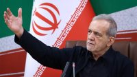 پزشکیان: مردم با وجود گلایه‌ها در برابر دشمن ایستادند