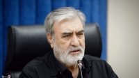 عزیزی: آمریکا با عذرخواهی از مردم ایران، منطقه را ترک خواهند کرد
