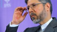 خطیب‌زاده: توپ در زمین آمریکاست